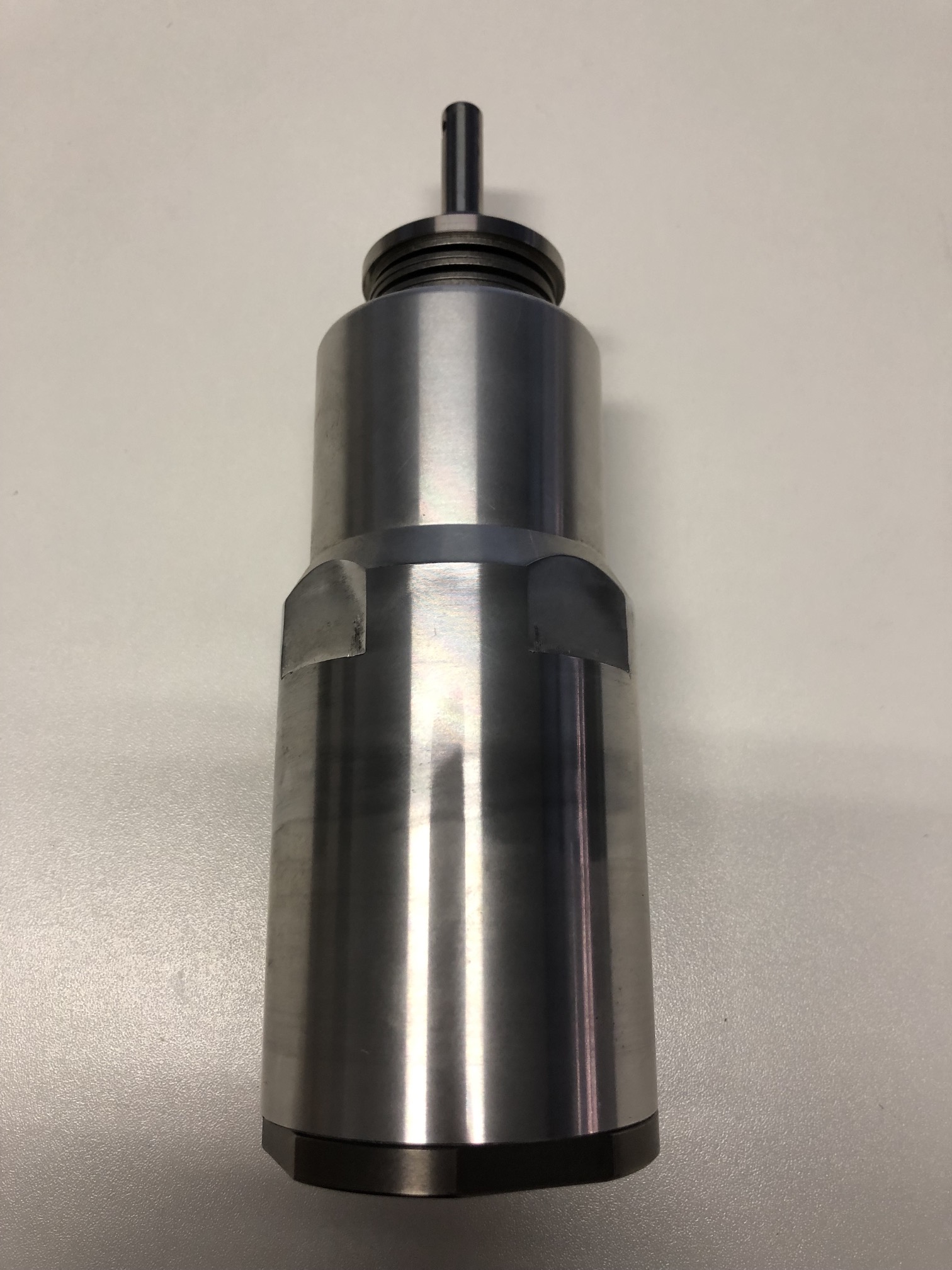 Sealing head for table drill machine