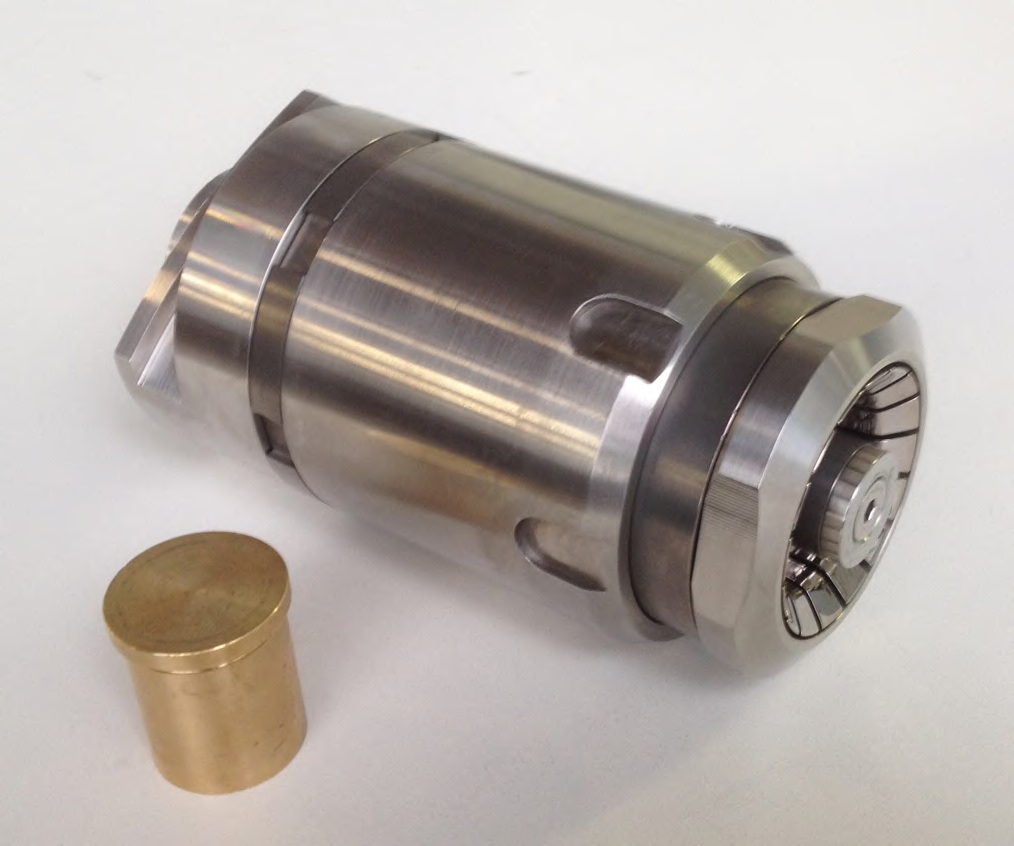 Closing head for Delta VVF